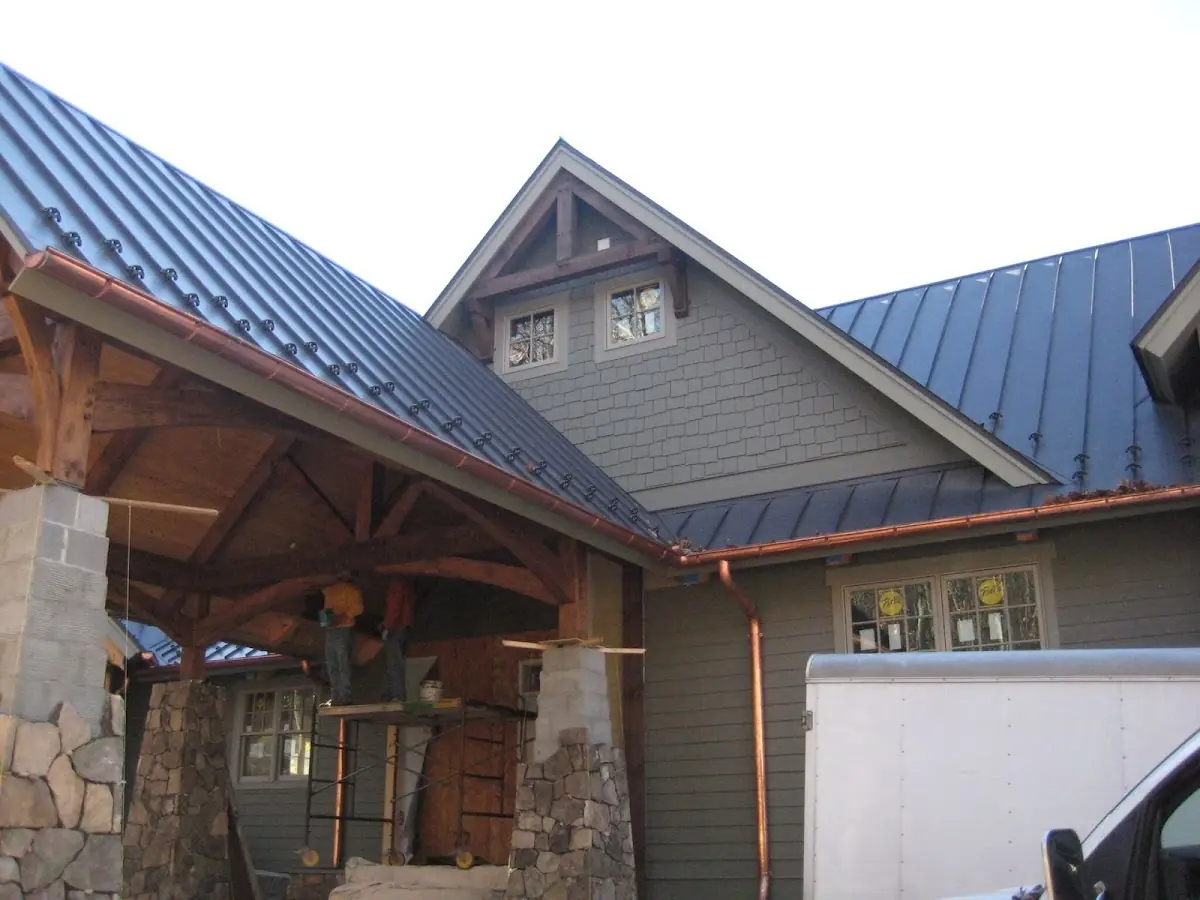 Craftsman Roofing team delivering quality roofing work in Tempe